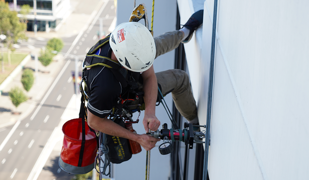 Rope Access VS. Scaffolding